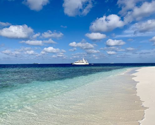 VA HURAVALU SAND BANK